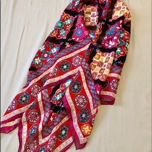 Vintage Oscar de la Renta 100% Silk Scarf